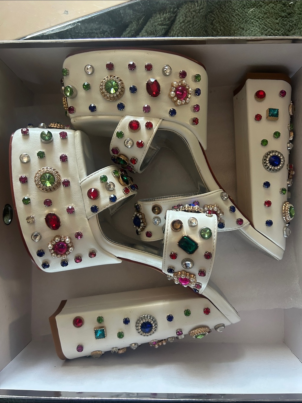 Azalea Wang rhinestone size 8 never worn